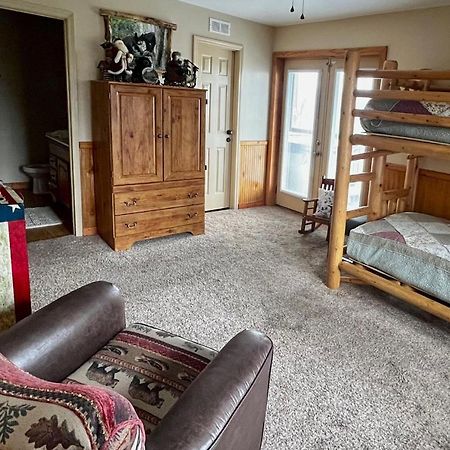 Smoky Mountain Retreat With Hot Tub, Arcade Games Villa Pigeon Forge Luaran gambar