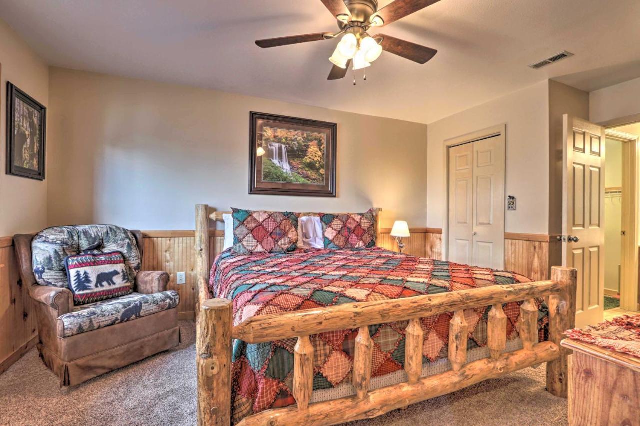 Smoky Mountain Retreat With Hot Tub, Arcade Games Villa Pigeon Forge Luaran gambar