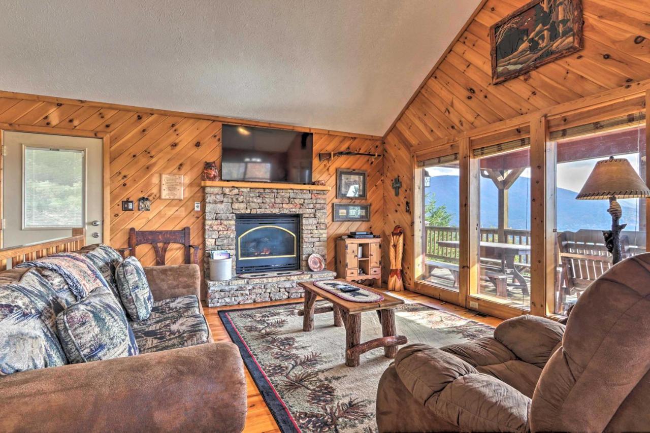 Smoky Mountain Retreat With Hot Tub, Arcade Games Villa Pigeon Forge Luaran gambar